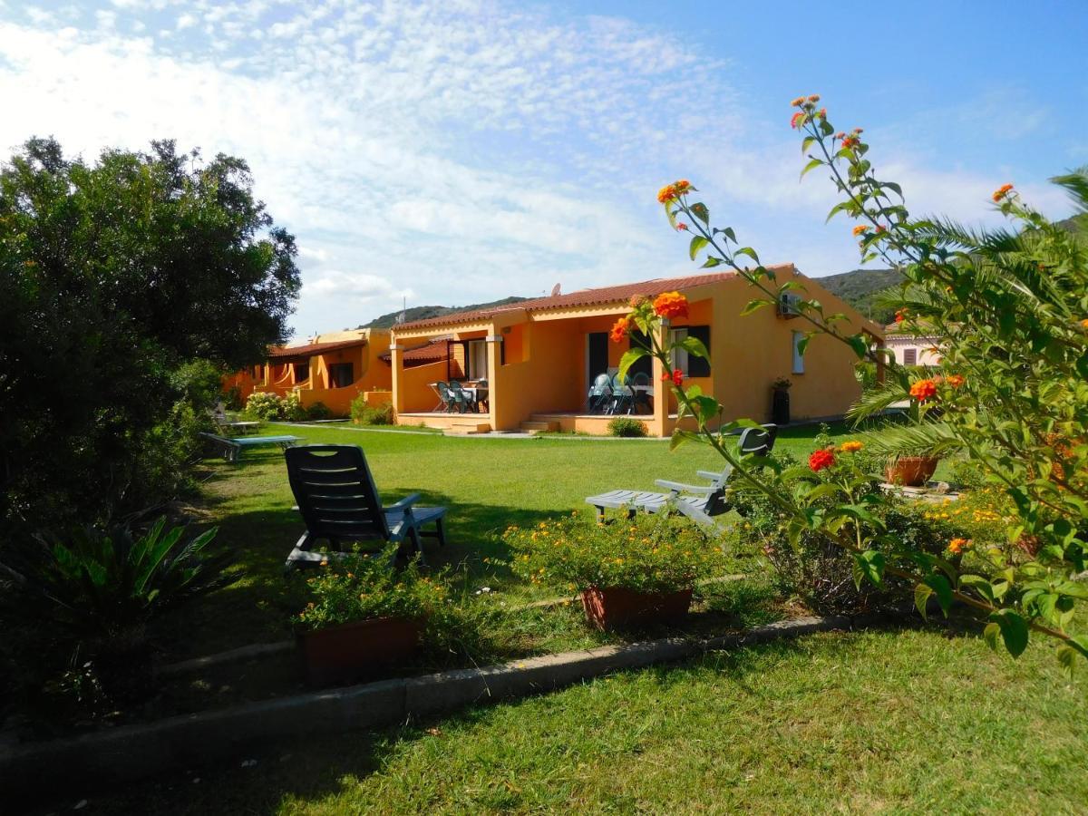 Residence La Pineta Budoni Esterno foto