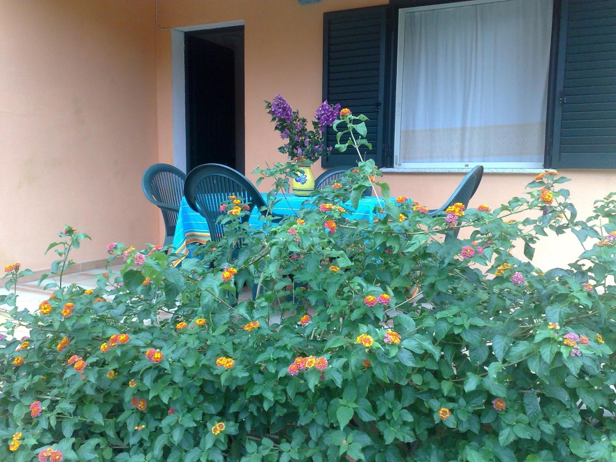 Residence La Pineta Budoni Esterno foto